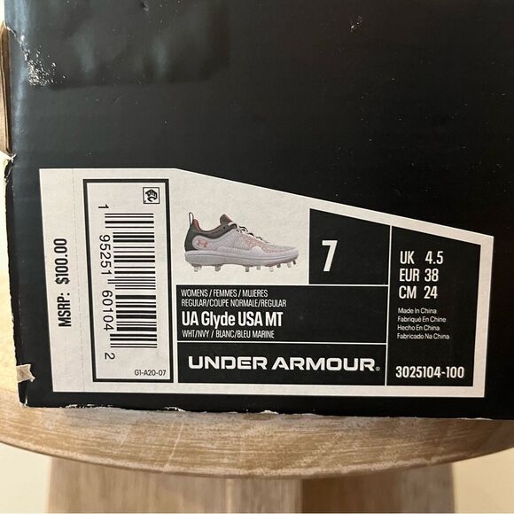 Under Armour Women’s UA Glyde USA‎ MT Softball Cleats Red White Blue 7, New - Picture 11 of 12